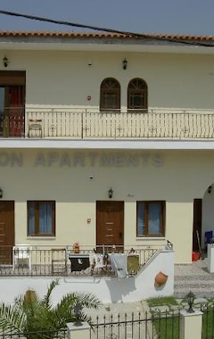 Hotel Triton Apartments (Nea Skioni, Grækenland)