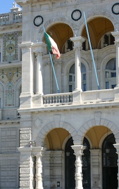 Hotel Centrale Trieste (Trieste, Italia)