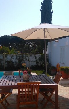 Hele huset/lejligheden Luxury Villa With Private Pool (Olhos de Agua, Portugal)