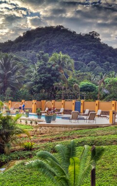 Hotel Sleeping Giant Rainforest Lodge (Belmopan, Belize)