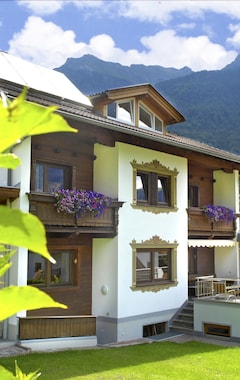 Hotel Pension Tina (Neustift im Stubaital, Austria)