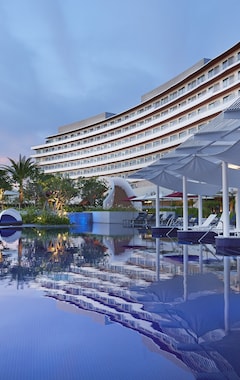 Hotel Hilton Okinawa Chatan Resort (Chatan, Japan)