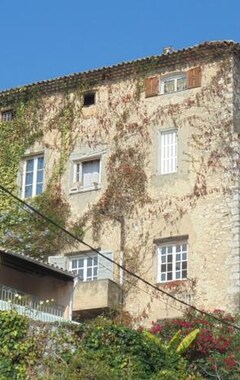 Koko talo/asunto Le Vieux Couvent (Deviat, Ranska)