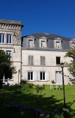 Hotelli Chateau De Champblanc (Cherves-Richemont, Ranska)