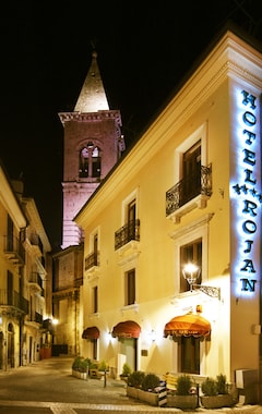 Hotelli Hotel Rojan (Sulmona, Italia)