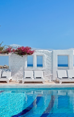 Hotel Mr & Mrs White Paros Suites & More (Naoussa, Greece)
