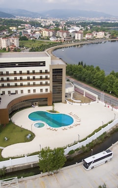 Hotelli Tryp By Wyndham Izmit (Izmit, Turkki)