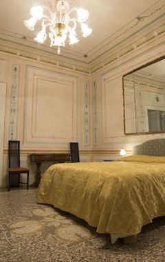 Hotelli Villa Cigolotti (Vivaro, Italia)
