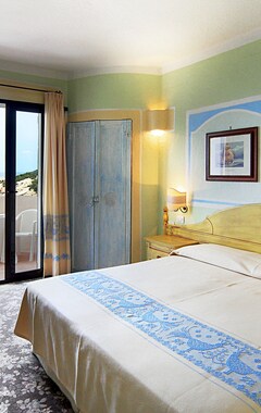Grand Hotel Smeraldo Beach (Baja Sardinia, Italia)