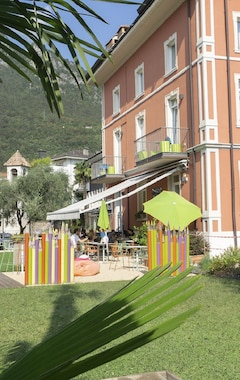 Hotelli Holiday IV Gardan (Riva del Garda, Italia)