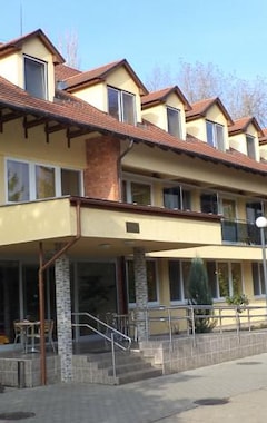 Hotel Touring (Berekfürdö, Ungarn)