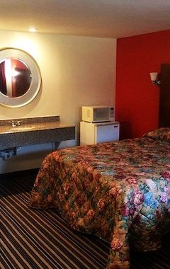 Hotel Travel Inn & Suites (Lakehurst, USA)
