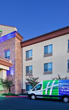 Hotel Holiday Inn Express & Suites Clovis-Fresno Area (Fresno, USA)