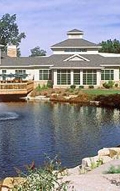Hotel Swan Lake Resort (Plymouth, USA)