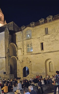 Hotel Les Chambres De L'Abbaye (Saintes, Frankrig)