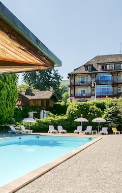 Hotelli La Verniaz Et Ses Chalets (Évian-les-Bains, Ranska)