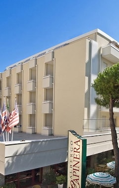 Hotel Capinera (Rímini, Italia)