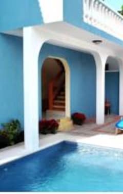 Hotel Righetto Vacation Rentals (Puerto Morelos, México)