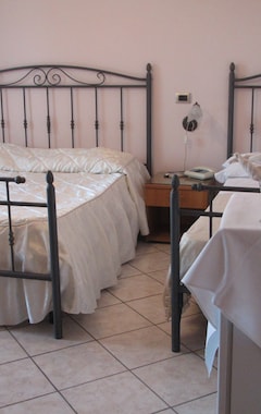 Hotel degli Amici (Sant'Egidio del Monte Albino, Italia)
