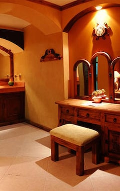 Hotel Suites Flamboyanes (Merida, Mexico)