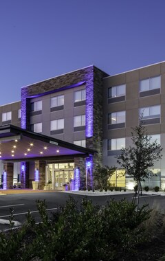 Holiday Inn Express & Suites - Wilmington West - Medical Park, an IHG Hotel (Wilmington, USA)