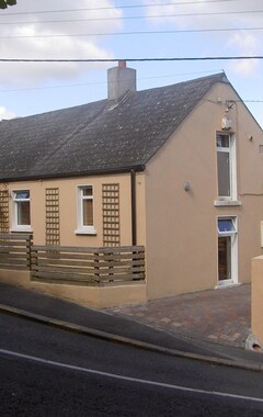 Hele huset/lejligheden Charming Cottage In Beautiful Howth, 20 Minutes From Dublin City Center (Howth, Irland)