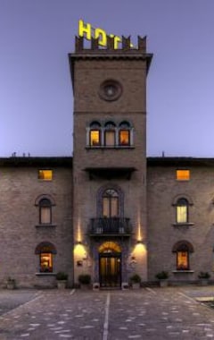 Hotel Castello (Módena, Italia)