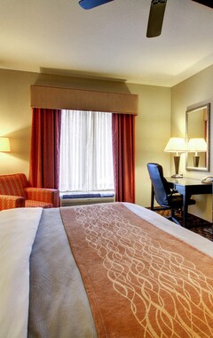 Hotelli Hotel Comfort Inn & Suites Clinton (Clinton, Amerikan Yhdysvallat)
