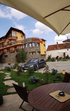 Hotel Oasis (Braşov, Rumanía)