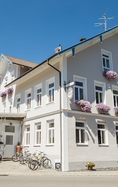 Hotelli Gasthof zum Hirsch (Görisried, Saksa)