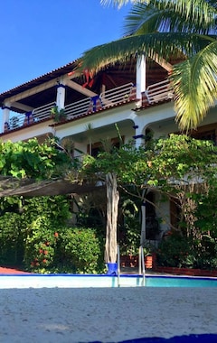 Terranova Hotel (Puerto Escondido, México)