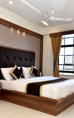 Hotel Royal Square by Sky Stays (Ahmedabad, India)
