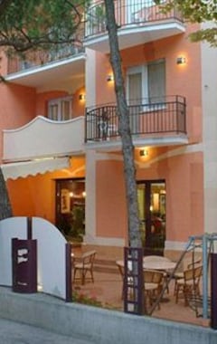 Hotelli Hotel Fra I Pini (Rimini, Italia)