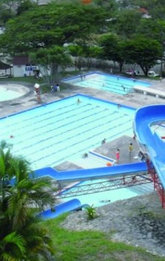 Resort Hotel y Parque Acuatico Agua Sol Alegria (Honda, Colombia)