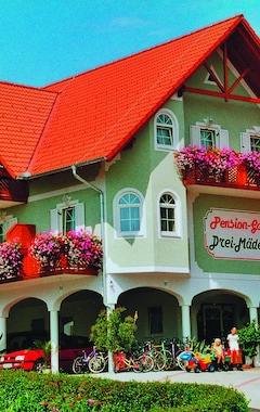Hotel Dreimäderlhaus (Hohenbrugg-Weinberg, Austria)
