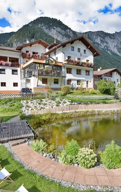 Hotel Traube (Pettneu am Arlberg, Østrig)