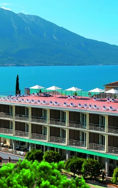 Hotelli Hotel Sogno Del Benaco (Limone sul Garda, Italia)