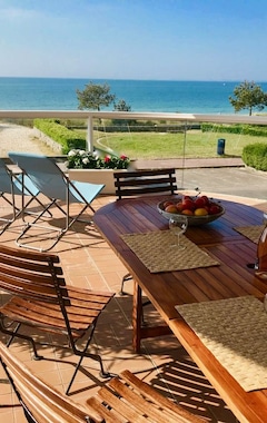 Hotelli Beachfront - Carnac Beach - Penthouse 120 m² - Terrace 40 m² (Carnac, Ranska)