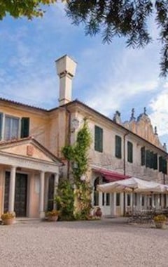 Hotelli Hotel Villa Luppis (Pasiano di Pordenone, Italia)