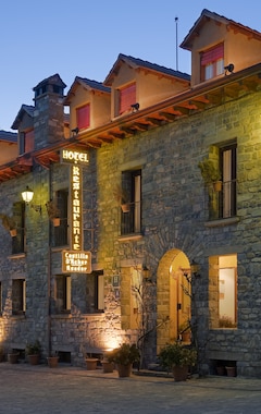 Hotel Castillo D'Acher (Siresa, España)