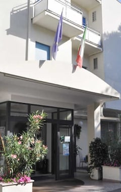 Hotel Carillon (Bellaria-Igea Marina, Italien)