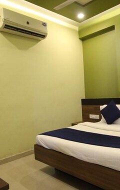 Hotel FabExpress Apollo I (Ahmedabad, Indien)
