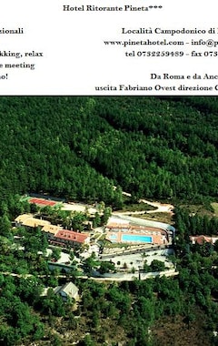 Hotelli Hotel Pineta Ristorante (Fabriano, Italia)