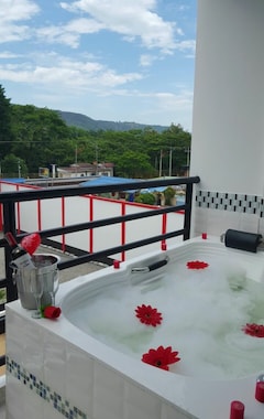 Hotel Bora Bora Spa (Melgar, Colombia)