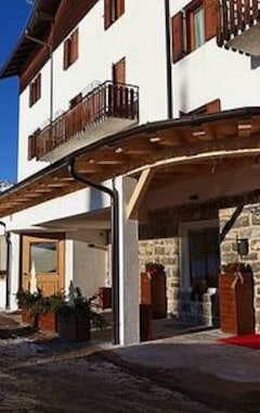 Hotelli Ciasa Alpina (Moena, Italia)