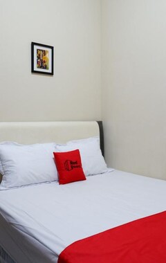 Hotel RedDoorz Syariah near Stasiun Gumilir Cilacap (Cilacap, Indonesia)