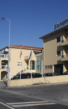 Hotelli Zé da Rampa Hotel (Santo Tirso, Portugali)
