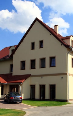 Hotelli Modrzewiowy Dwór (Gliwice, Puola)