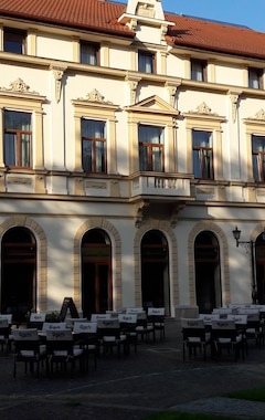 Hotelli Hotel&Restaurant Central (Carei, Romania)