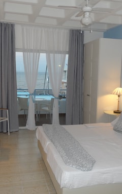 Hotel Seafront Studios and Apartments (Chios City, Grækenland)